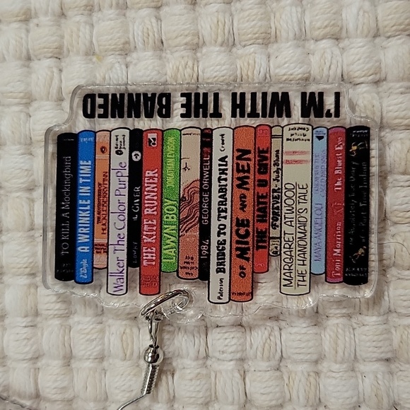 🔥Last Pair🔥 Banned Books Earrings - Picture 6 of 7